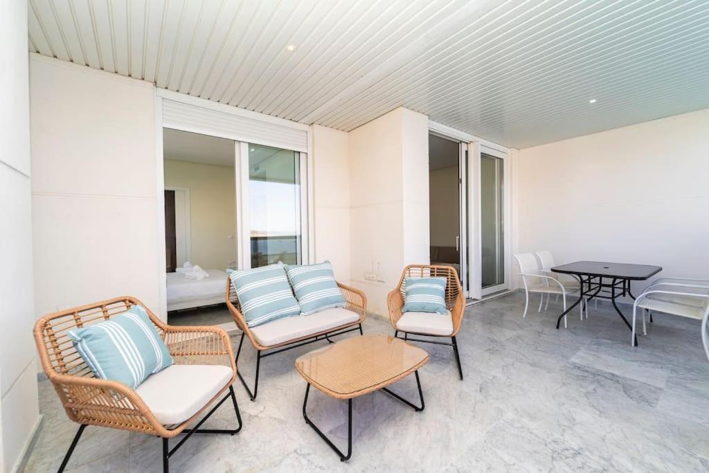 Apartment Luxury With Stunning Seaview In Benidorm