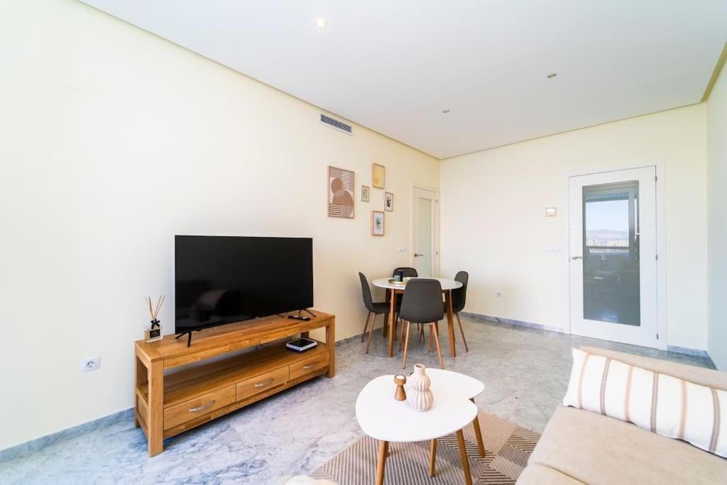 Luxury With Stunning Seaview In *