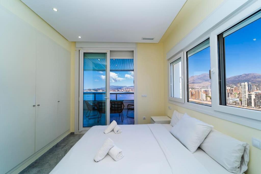 Luxury With Stunning Seaview In Apartment Benidorm